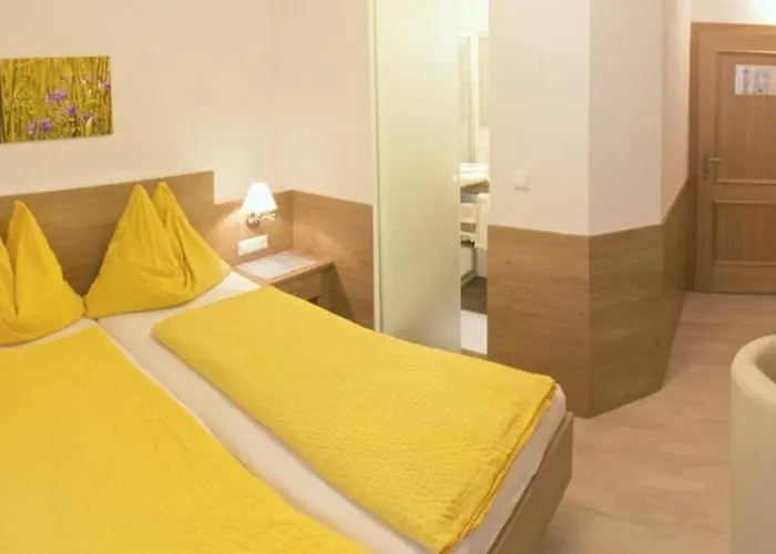 Gasthof-hotel Zur Linde Otel Yspertal